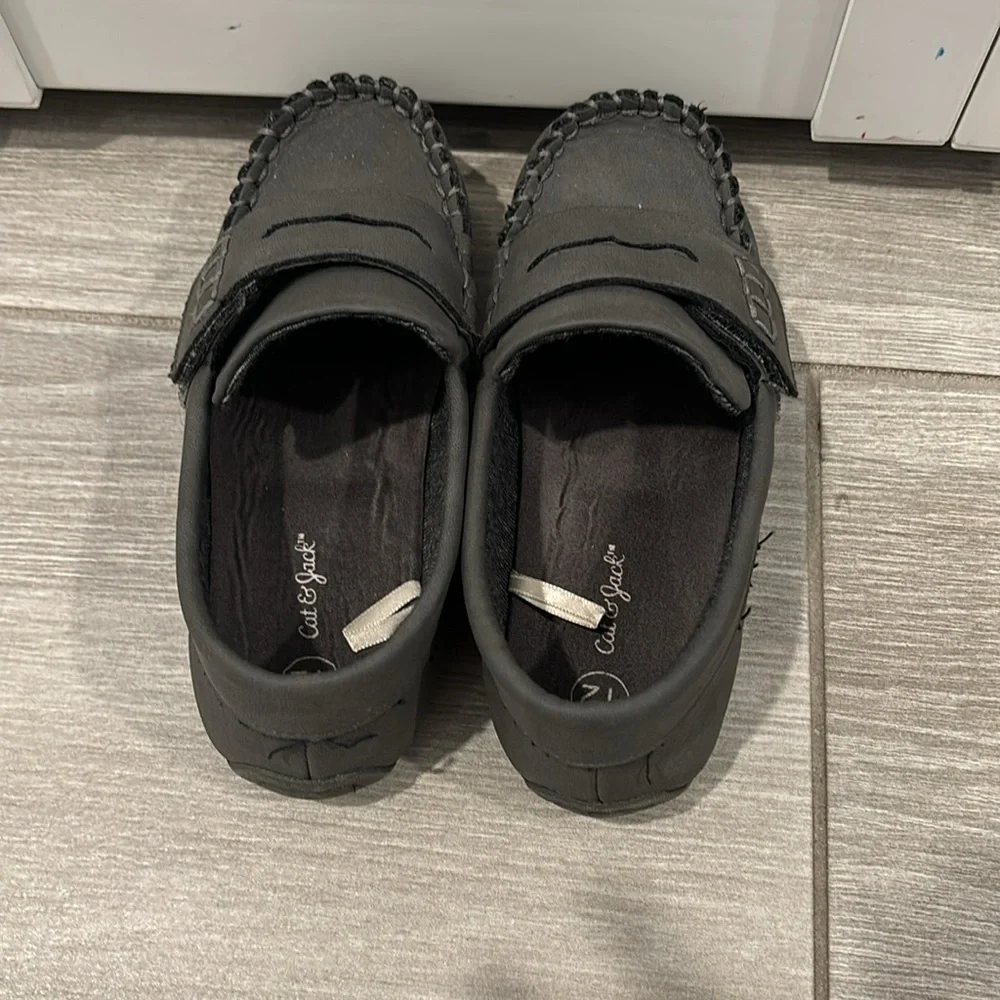 Boy shoes